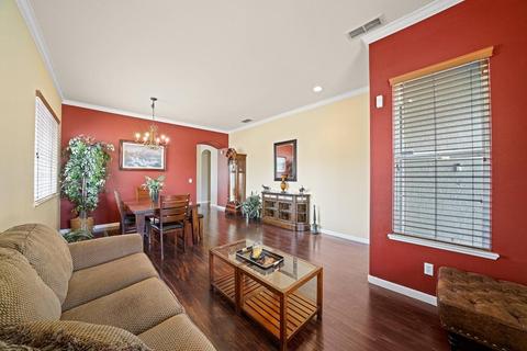 11 Diggins Dr, Folsom, CA 95630 photo 4