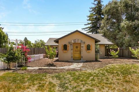 520 E Main St, Ripon, CA 95366 photo 1