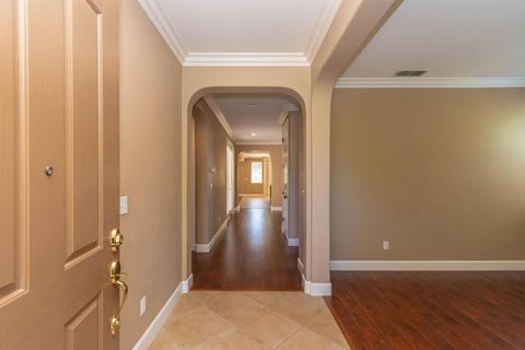 816 Bluestone Cir, Folsom, CA 95630 photo 3
