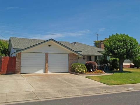 348 Harding Ave, Manteca, CA 95336 photo 3