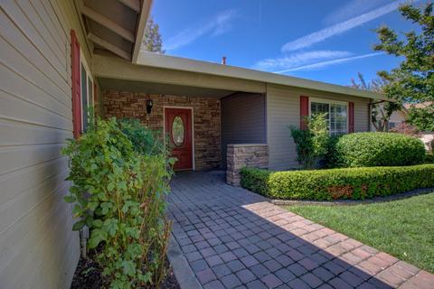 884 Cole Ave, Turlock, CA 95382 photo 3