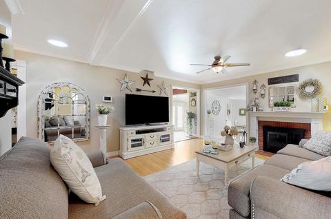 6049 Ellerslee Dr, Carmichael, CA 95608 photo 5