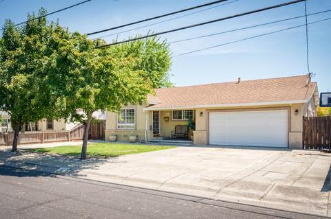 554 Locust Ave, Manteca, CA 95337 photo 1