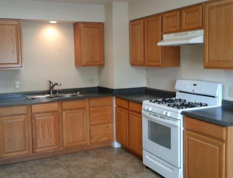 608 Carson Ave, Modesto, CA 95357 photo 4