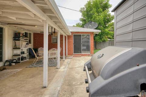 20 S Ham Ln, Lodi, CA 95242 photo 18