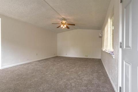 425 Hackberry Ave, Modesto, CA 95354 photo 22