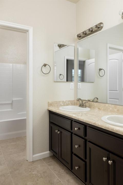 2132 Splendor Way, Modesto, CA 95357 photo 10