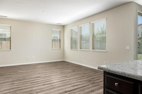 2132 Splendor Way, Modesto, CA 95357 photo 16