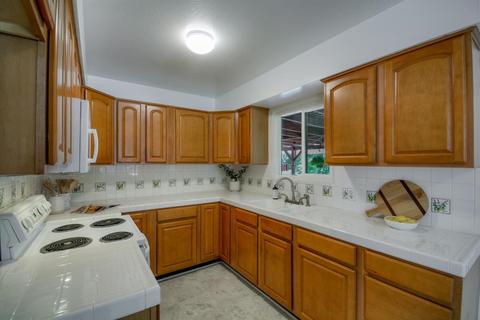 6033 Sunglow Ct, Carmichael, CA 95608 photo 11