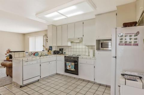 1041 Tobin Pl, Manteca, CA 95337 photo 9