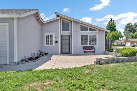 1041 Tobin Pl, Manteca, CA 95337 photo 2