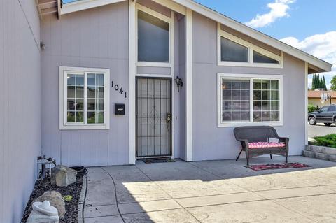 1041 Tobin Pl, Manteca, CA 95337 photo 3