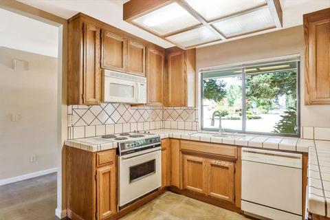 4702 N Granada Ln, Linden, CA 95236 photo 9