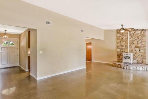 4702 N Granada Ln, Linden, CA 95236 photo 2