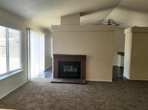 1588 Lariat Ln, Olivehurst, CA 95961 photo 5