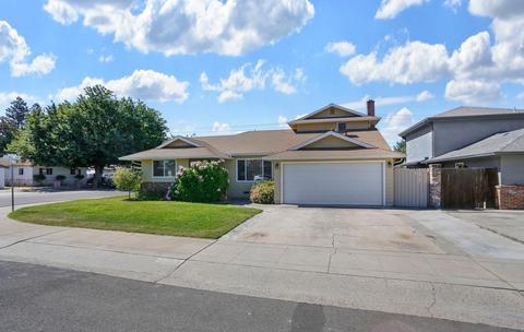 1800 Walnut St, Lodi, CA 95242 photo 2
