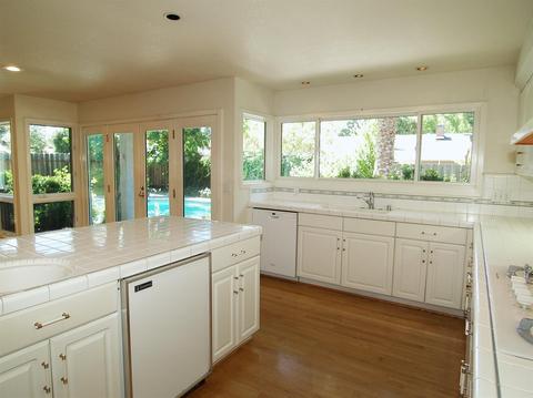 908 Crestwood Dr, Modesto, CA 95350 photo 20