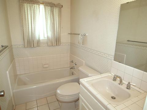 908 Crestwood Dr, Modesto, CA 95350 photo 32