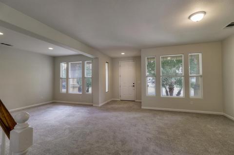 425 Creekside Dr, Patterson, CA 95363 photo 4