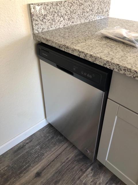 421 Benjamin Pl, Manteca, CA 95337 photo 8
