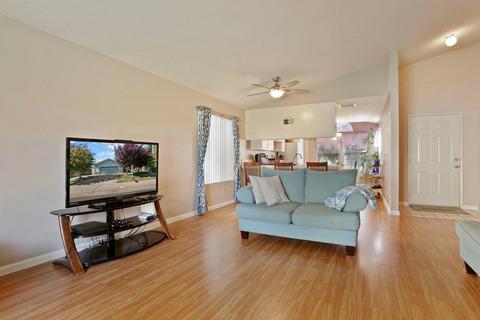 669 Carr Way, Galt, CA 95632 photo 8