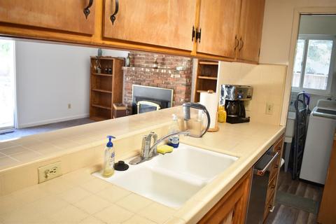 1605 Crestview Dr, Modesto, CA 95355 photo 4