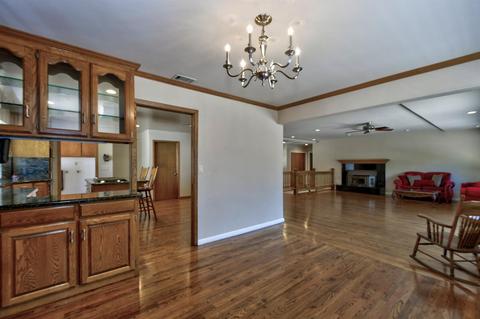 4245 Hussey Dr, Carmichael, CA 95608 photo 9