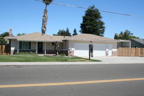 126 Robert Ave, Ripon, CA 95366 photo 3