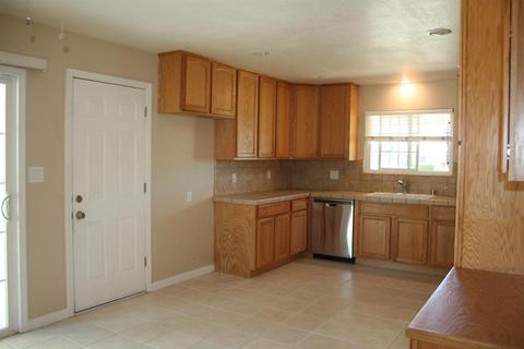 126 Robert Ave, Ripon, CA 95366 photo 17