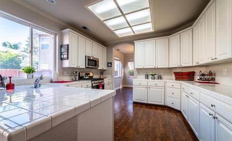 2912 Ashbrook, Modesto, CA 95355 photo 4