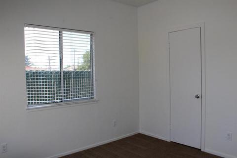 623 E Yosemite Ave, Manteca, CA 95336 photo 35