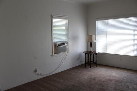 623 E Yosemite Ave, Manteca, CA 95336 photo 9