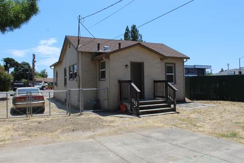 623 E Yosemite Ave, Manteca, CA 95336 photo 68