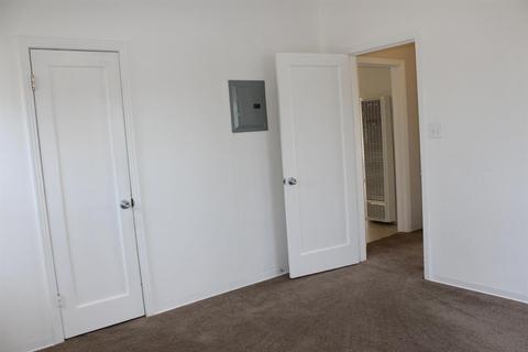 623 E Yosemite Ave, Manteca, CA 95336 photo 30