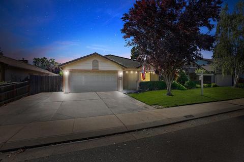 2126 Bluejay Way, Lodi, CA 95240 photo 2