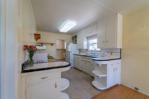 1825 Roble Ave, Modesto, CA 95354 photo 8