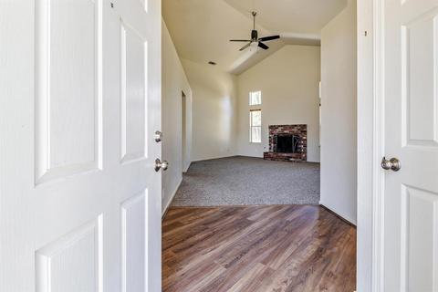 659 Chenin Blanc Dr, Manteca, CA 95337 photo 2