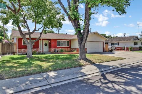 2413 Teri Ln, Modesto, CA 95350 photo 1