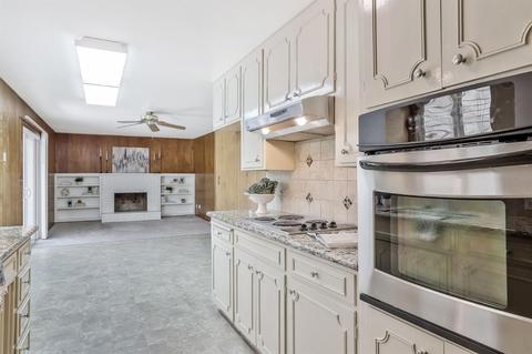 2413 Teri Ln, Modesto, CA 95350 photo 4