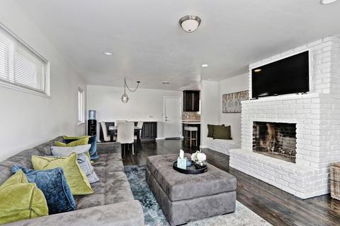 5246 Locust Ave, Carmichael, CA 95608 photo 9