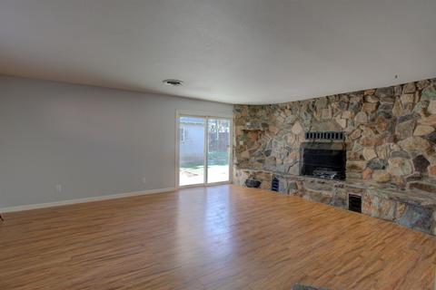 2335 Carol St, Modesto, CA 95354 photo 3