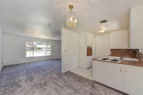 153 E Syracuse Ave, Turlock, CA 95380 photo 11
