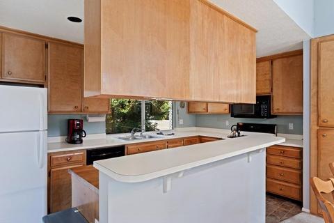 812 Donovan Ct, Davis, CA 95618 photo 5