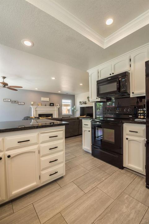 2068 Sheldon Dr, Modesto, CA 95350 photo 16