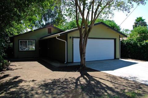 8616 Stakes St, Patterson, CA 95363 photo 1