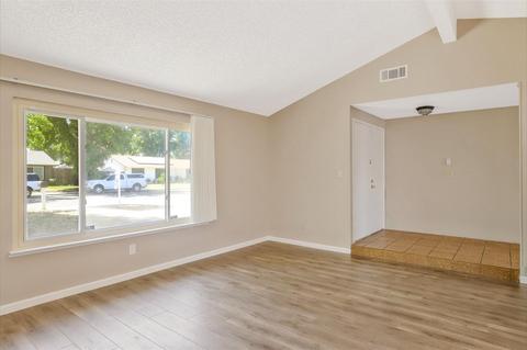 3528 Longbridge Dr, Modesto, CA 95356 photo 9