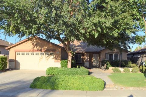 1904 St Peters St, Modesto, CA 95355 photo 1