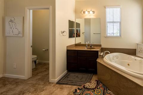 3800 N Berkeley Ave, Turlock, CA 95382 photo 22
