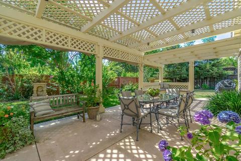 2131 Whistler Ct, Davis, CA 95618 photo 2