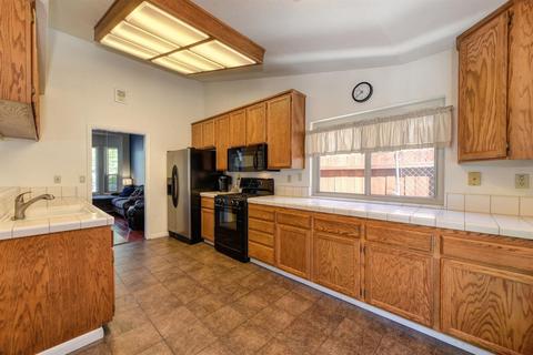 7664 Hillhaven Ct, Antelope, CA 95843 photo 5